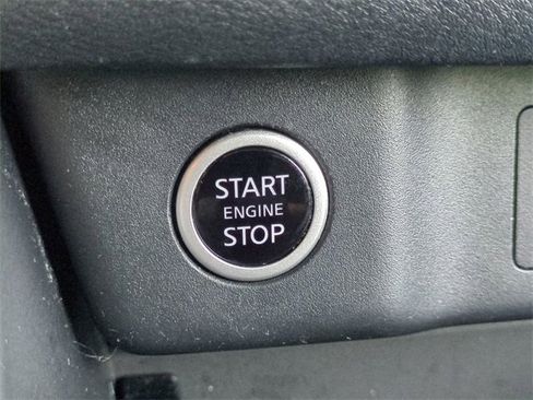 Used 2023 Nissan Rogue SV image 26