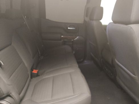 Used 2020 GMC Sierra 1500 SLE w/ SLE Value Package image 19