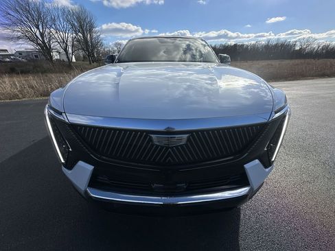 New 2026 Cadillac Escalade IQ Luxury 2 image 27