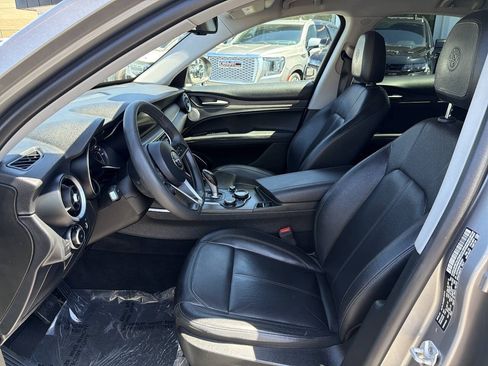 Used 2018 Alfa Romeo Stelvio Ti AWD/4WD image 37