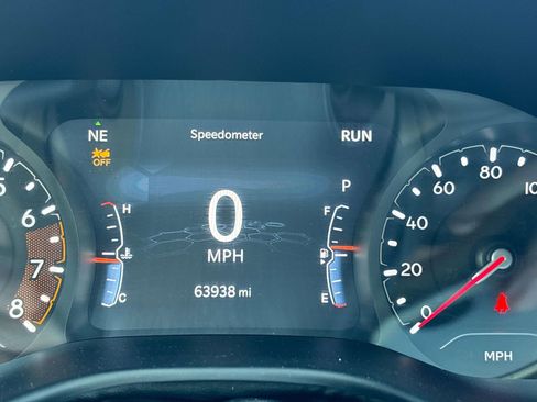 Used 2024 Jeep Compass Latitude AWD/4WD image 19