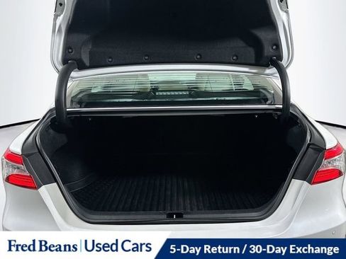 Used 2018 Toyota Camry L image 26