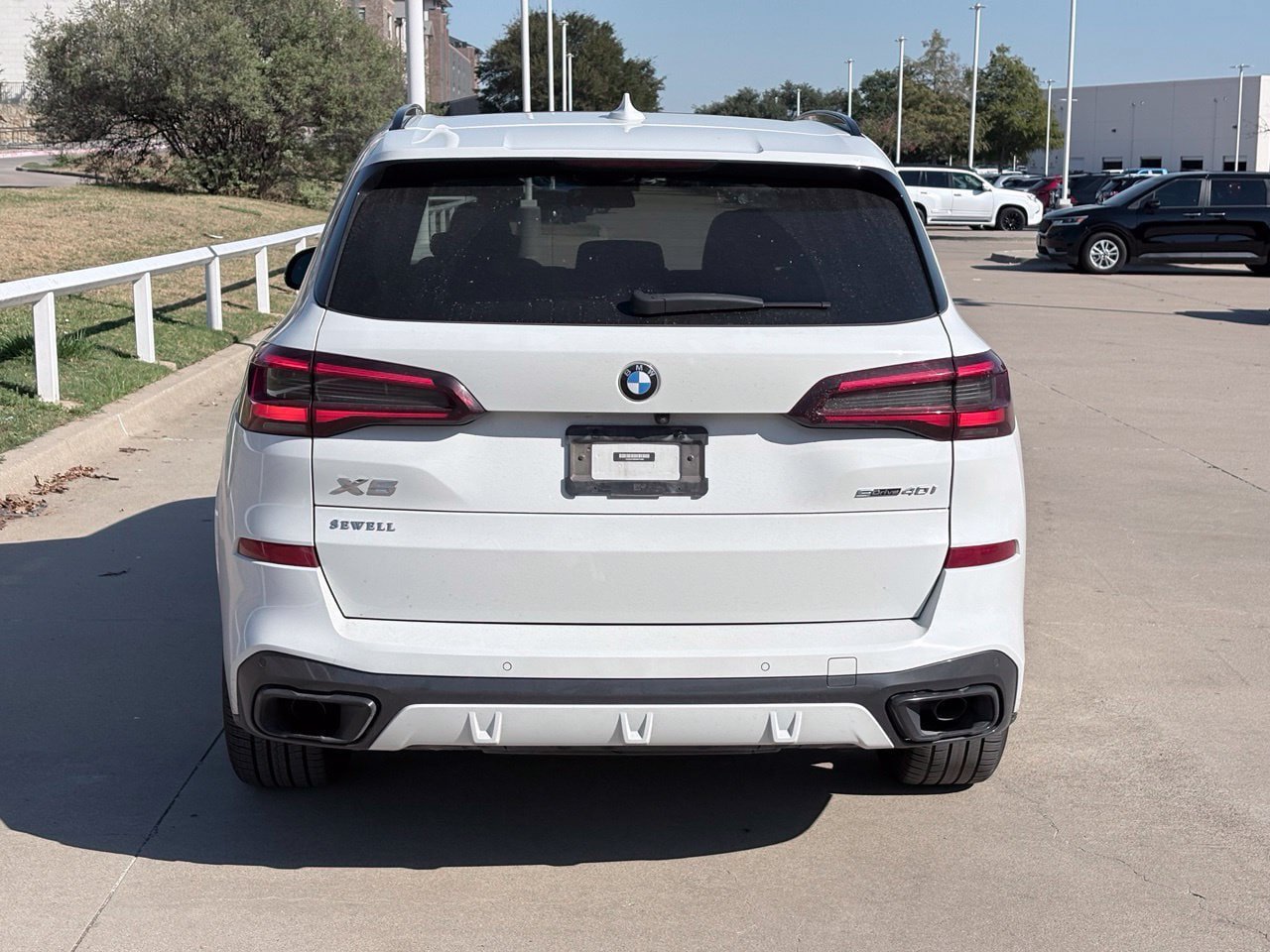 Used 2022 BMW X5 sDrive40i w/ M Sport Package RWD image 5