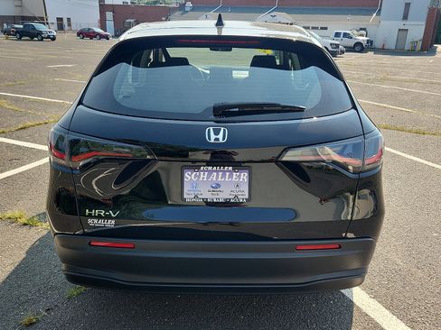 Used 2025 Honda HR-V LX image 5