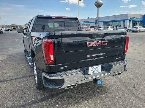 Used 2021 GMC Sierra 1500 SLT w/ SLT Premium Plus Package AWD/4WD image 7