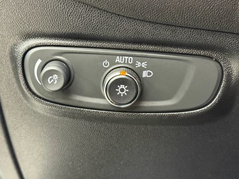 Used 2019 Chevrolet Equinox LT AWD/4WD image 27