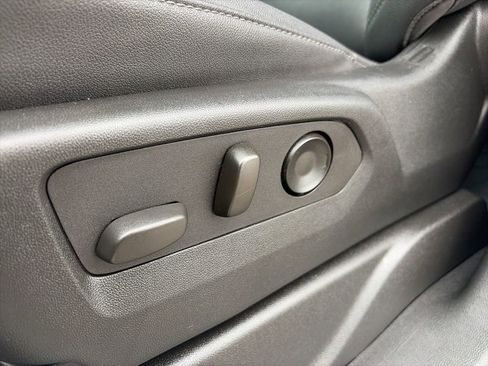 Used 2024 Chevrolet Tahoe Z71 w/ Luxury Package image 10