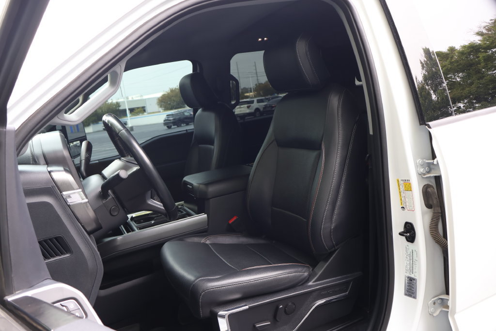 Used 2023 Ford F250 Lariat w/ Sport Appearance Package AWD/4WD image 38
