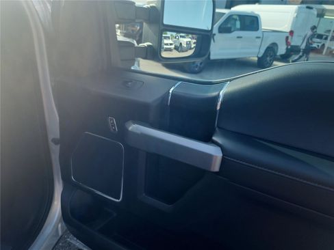 Used 2019 Ford F450 Platinum w/ Platinum Ultimate Package AWD/4WD image 28