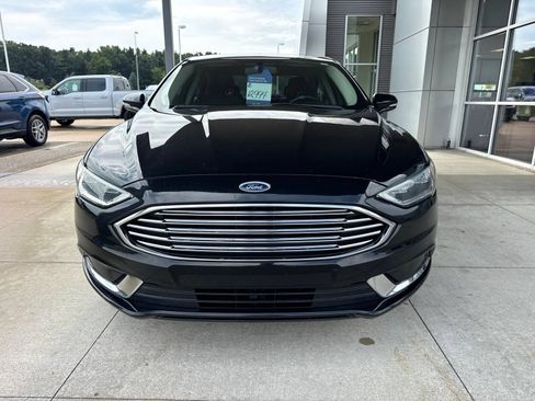 Certified 2018 Ford Fusion SE w/ Fusion SE Technology Package FWD image 11