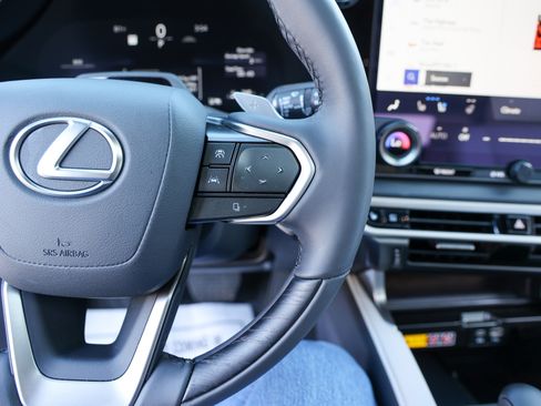 Used 2025 Lexus RX 350 Premium Plus w/ Convenience Package FWD image 19