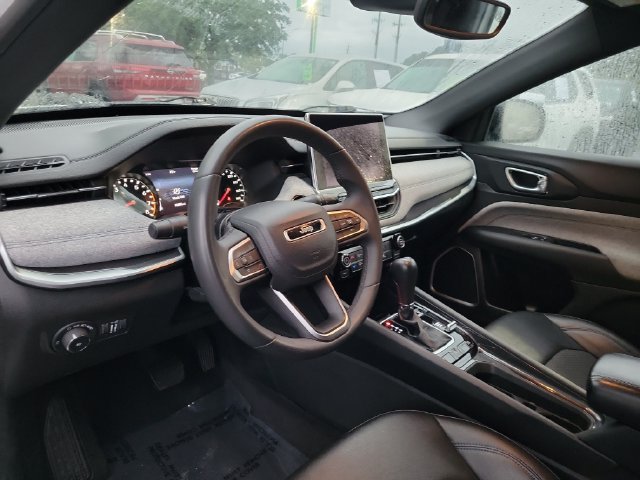 Used 2024 Jeep Compass Latitude AWD/4WD image 18