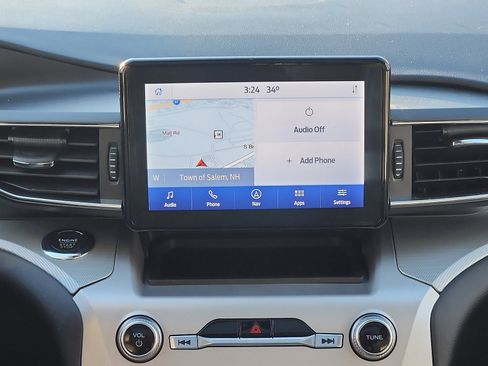 Used 2022 Ford Explorer XLT w/ Equipment Group 202A image 17