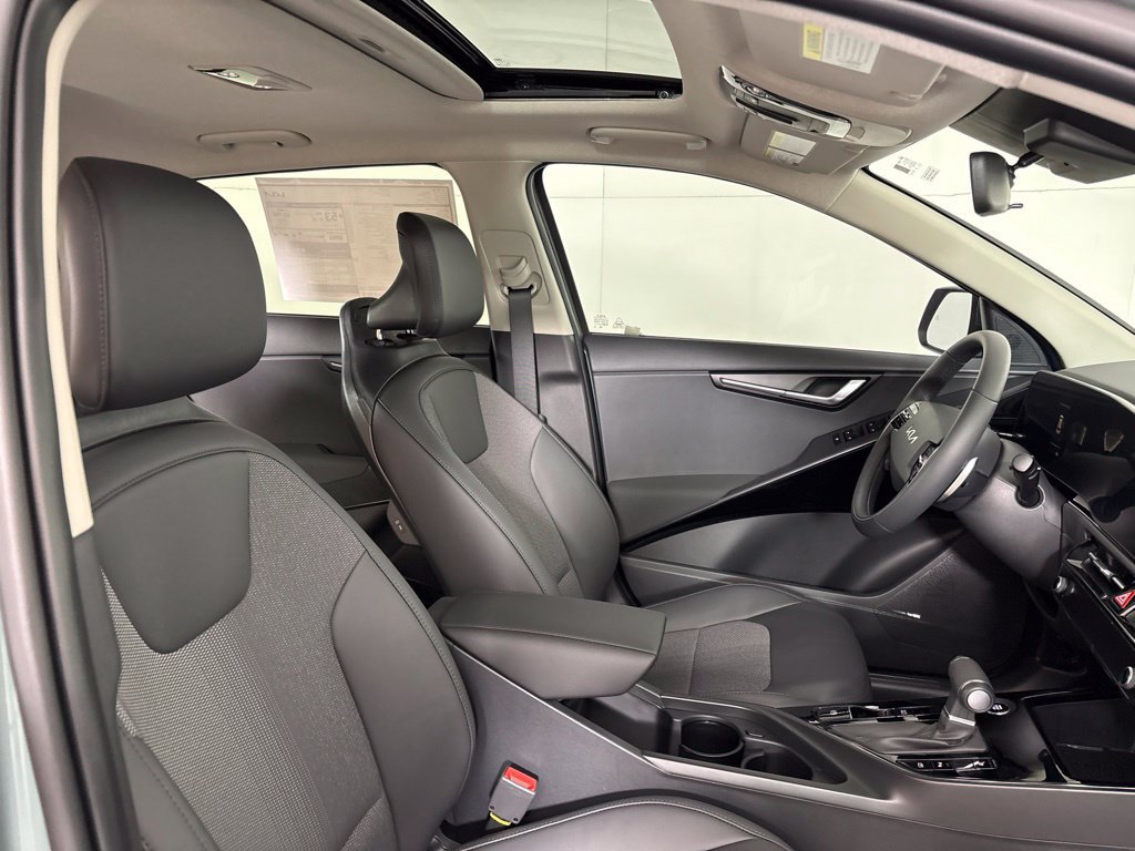 New 2026 Kia Niro EX w/ EX Premium Package FWD image 18