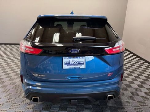 Used 2019 Ford Edge ST w/ Cold Weather Package AWD/4WD image 9