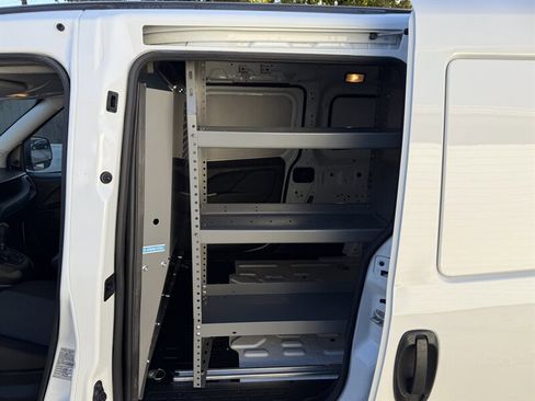 Used 2019 RAM ProMaster City Tradesman image 17