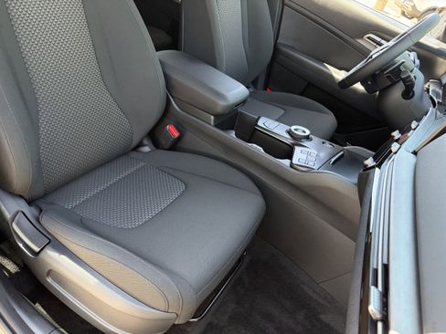 New 2026 Kia Sportage S AWD/4WD image 8