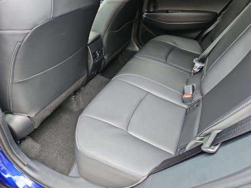 Used 2023 Toyota Corolla Cross XLE w/ Convenience Package AWD/4WD image 34