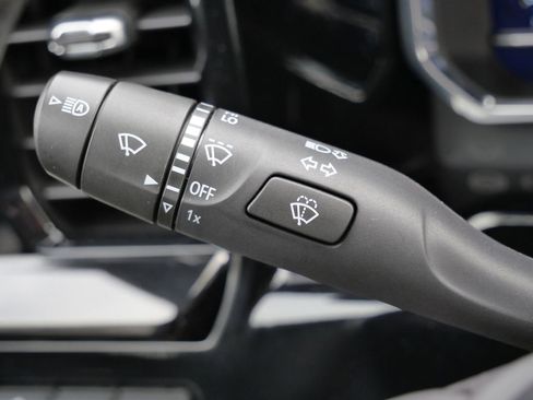 Used 2025 Chevrolet Silverado 2500 ZR2 w/ Technology Package image 47