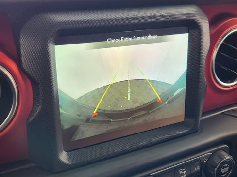 Used 2021 Jeep Wrangler Unlimited Rubicon w/ Dual Top Group image 21