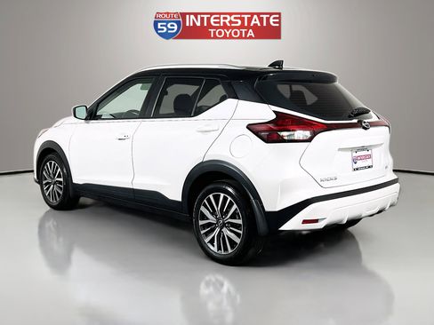Used 2024 Nissan Kicks SV FWD image 5