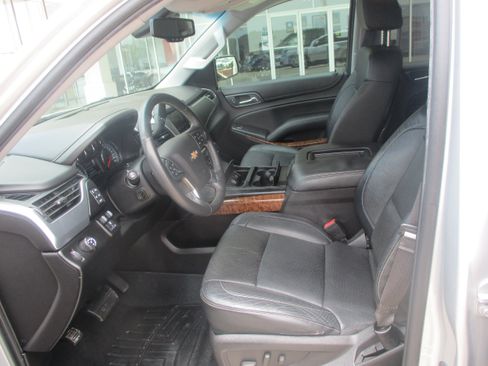 Used 2015 Chevrolet Tahoe LTZ RWD image 4