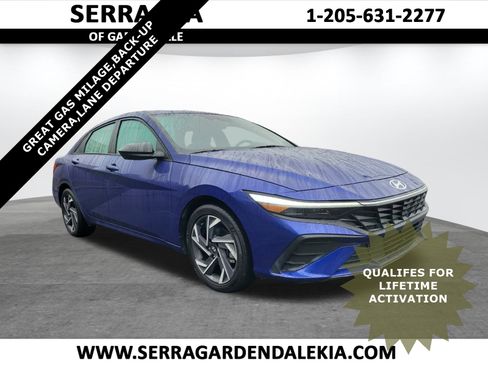 Used 2025 Hyundai Elantra Sport image 1