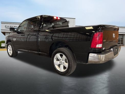 Used 2024 RAM 1500 Classic SLT AWD/4WD image 3