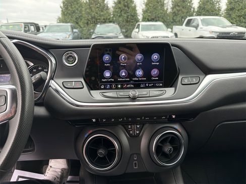 Used 2022 Chevrolet Blazer LT image 11
