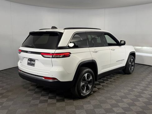 Used 2024 Jeep Grand Cherokee Limited 4xe AWD/4WD image 6