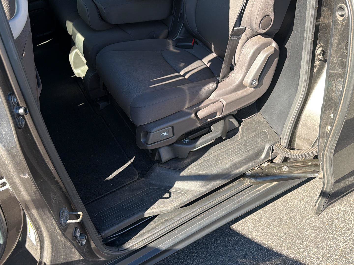 Used 2019 Honda Odyssey EX image 17