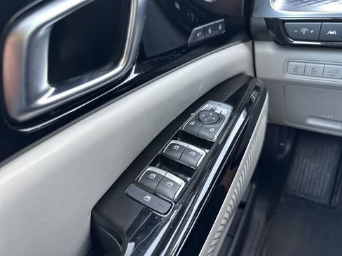Used 2023 Kia Carnival SX Prestige FWD image 50