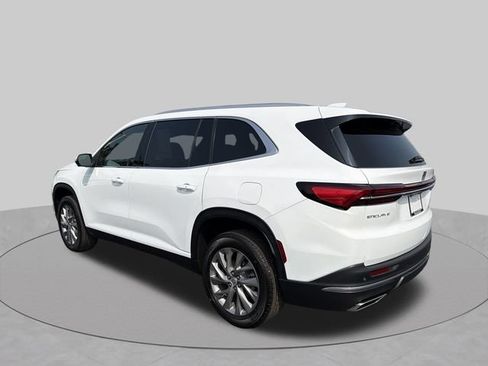 Used 2026 Buick Enclave Preferred FWD image 38