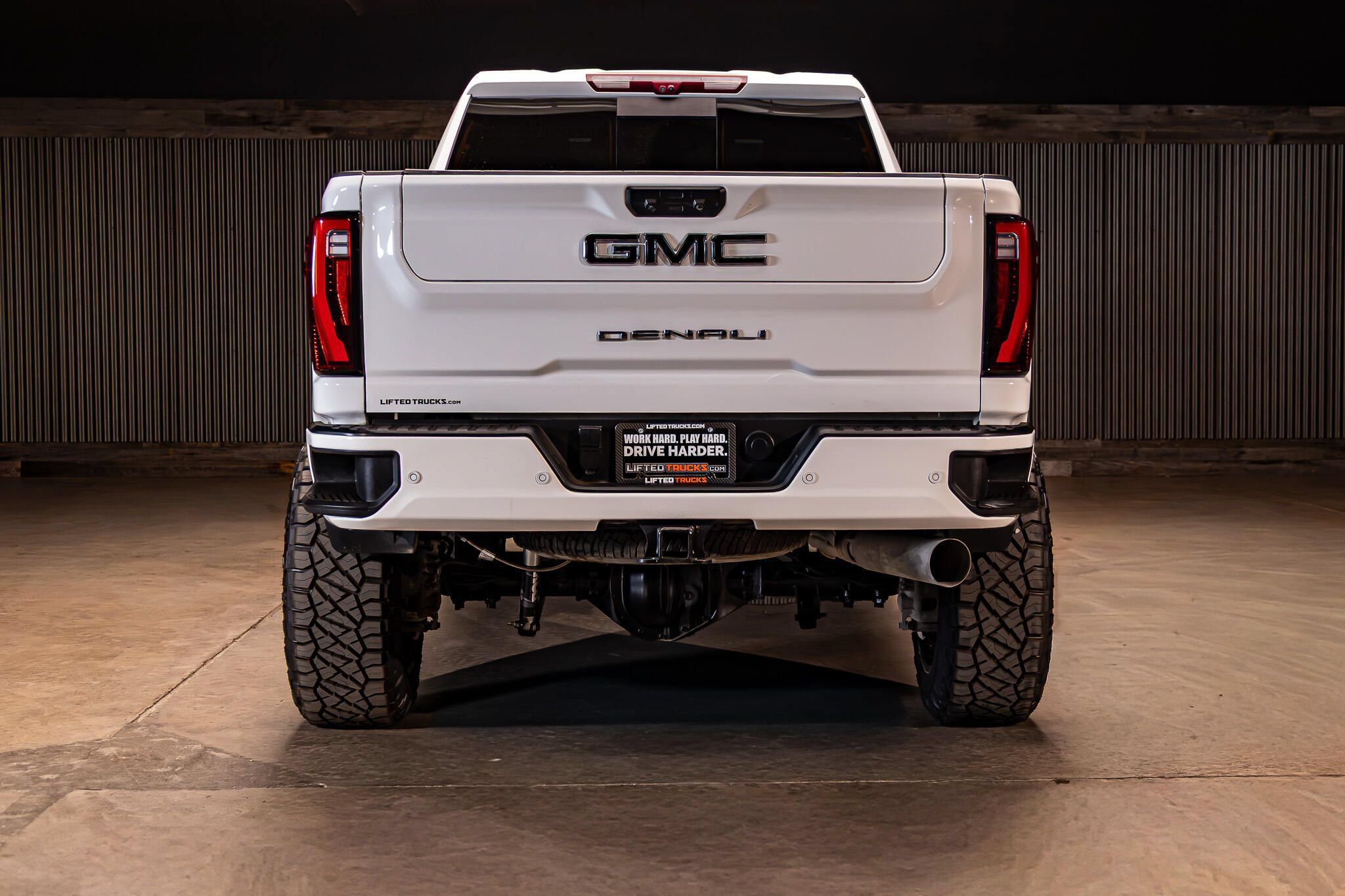 Used 2024 GMC Sierra 2500 Denali Ultimate w/ Max Trailering Package AWD/4WD image 8