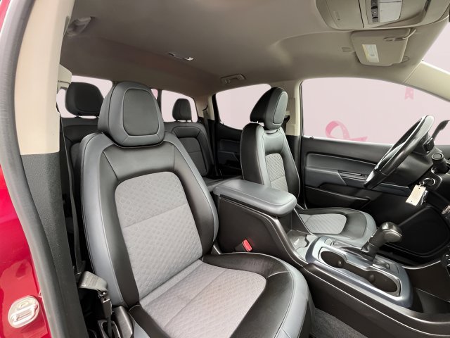 Used 2019 Chevrolet Colorado Z71 AWD/4WD image 34