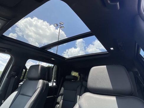 Used 2023 Chevrolet Tahoe LT w/ LT Signature Package AWD/4WD image 21