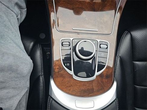 Used 2017 Mercedes-Benz C 300 4MATIC Sedan image 15