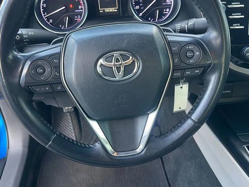 Used 2018 Toyota Camry SE image 17