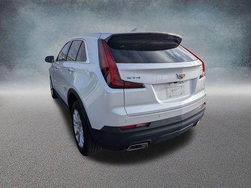 Certified 2023 Cadillac XT4 Luxury w/ Cold Weather Package FWD image 6