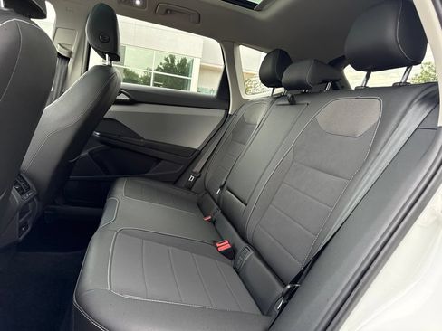Certified 2023 Volkswagen Taos SE AWD/4WD image 25