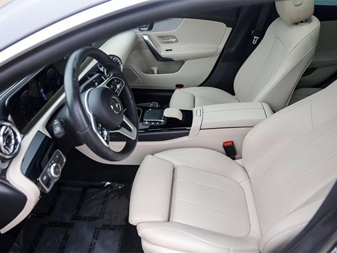Used 2022 Mercedes-Benz CLA 250 image 12