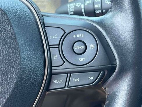 Certified 2022 Toyota Corolla Cross LE AWD/4WD image 23