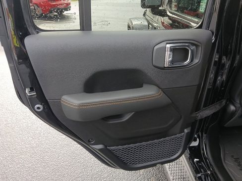 New 2026 Jeep Wrangler Unlimited Sahara image 25