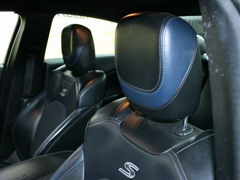 Used 2016 Chrysler 200 S image 17