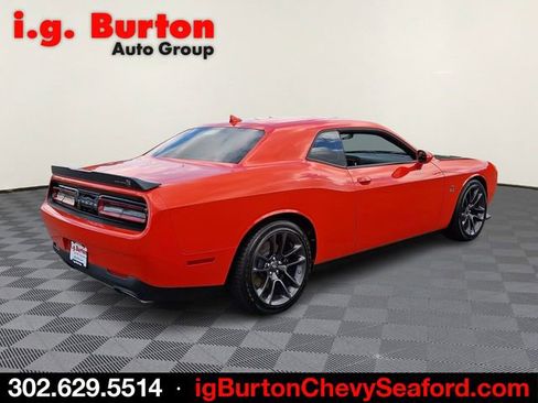 Used 2022 Dodge Challenger R/T Scat Pack RWD image 6