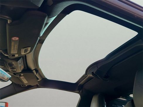 Used 2021 Chevrolet Corvette Stingray Preferred Cpe w/ Z51 Performance Package image 18