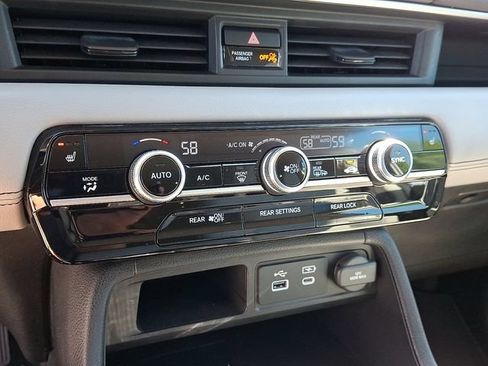 Used 2023 Honda Pilot EX-L image 17