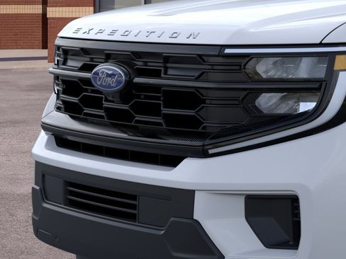 New 2026 Ford Expedition Active RWD image 17