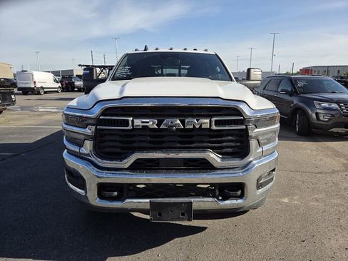 Used 2025 RAM 2500 Tradesman AWD/4WD image 2