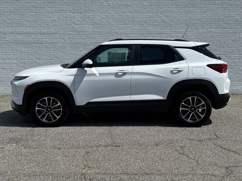 New 2026 Chevrolet TrailBlazer LT w/ Convenience Package image 2